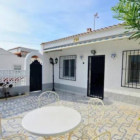 Domek alpejski Casa Venus: Salinas De Torrevieja