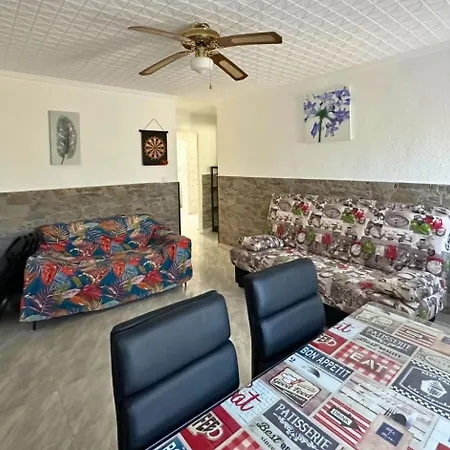 Chalet Casa Venus: Salinas De Torrevieja