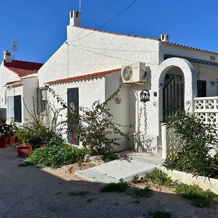 Casa Venus: Salinas De *